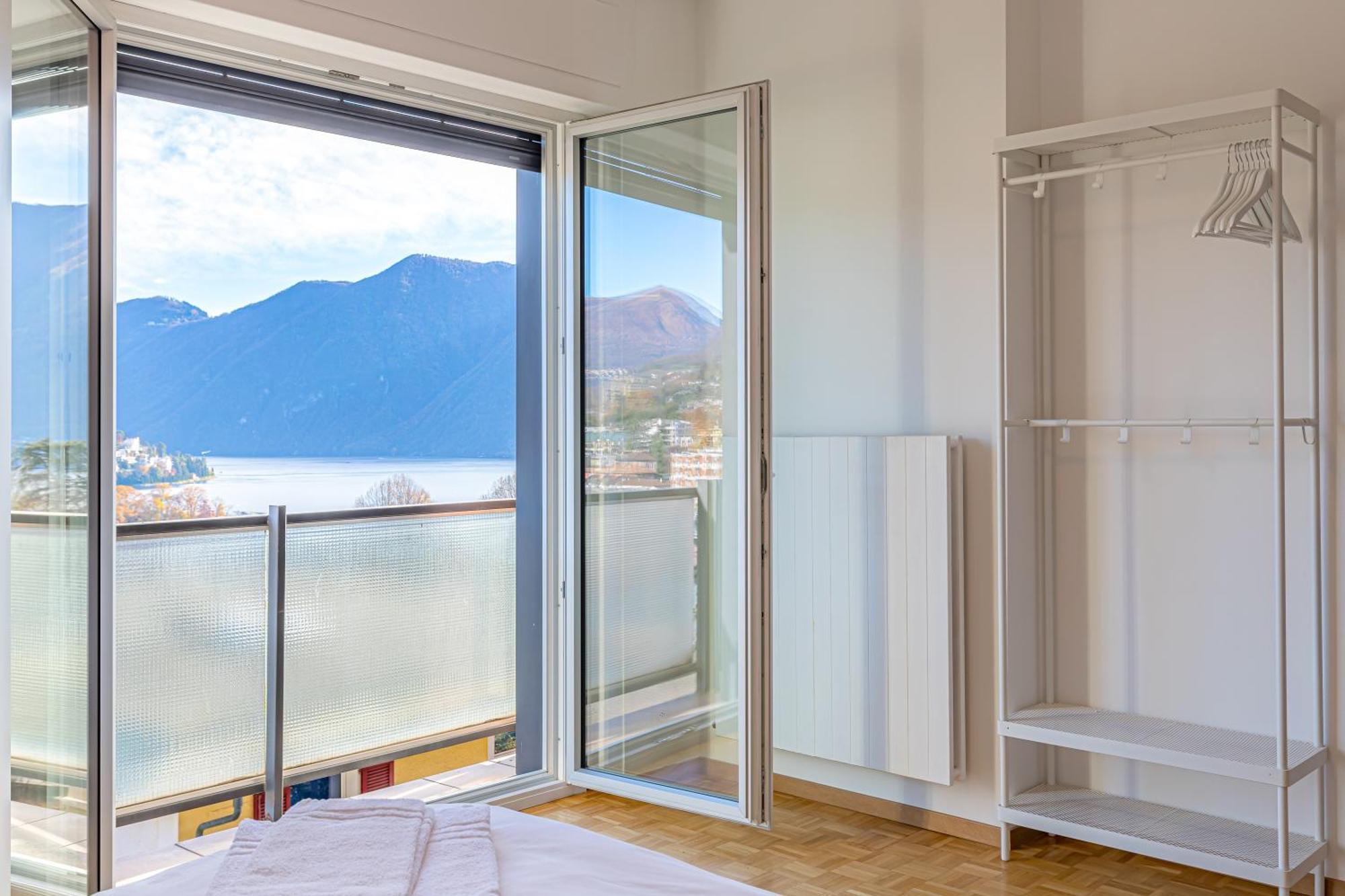 Imperial Of Lugano 4 With A Lake View Behind The Station And 10 Min From The Lake Lejlighed Eksteriør billede